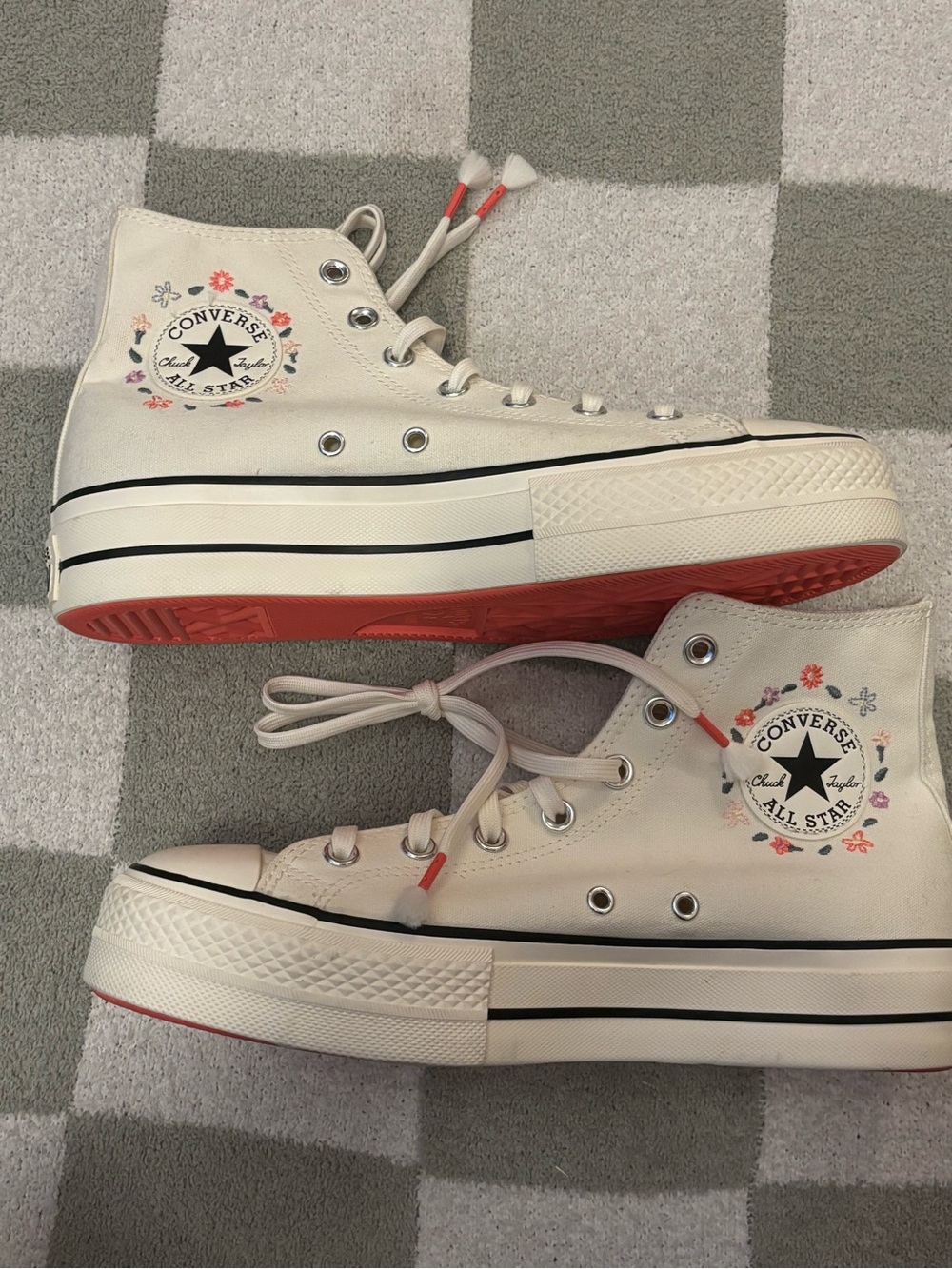 NEW Converse Chuck Taylor All Star Lift Platform High Tops "Little Flowers"